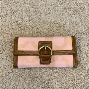 Coach Bags - Coach Walet Coach Bags - Coach Walet